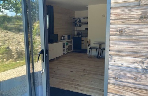 Saint-Pantaleon House | Maisonnette Moderne sur le Causse du Lot