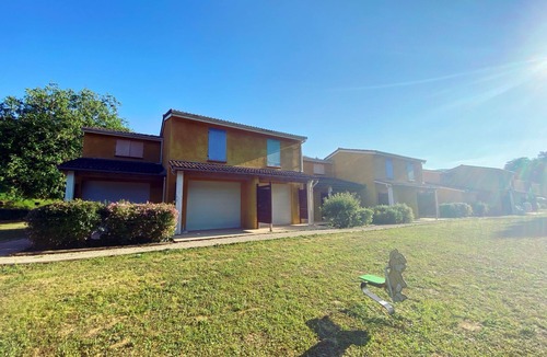 La Bastide-sur-l'Hers House | Maisonnette de Vacances