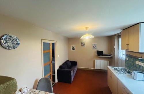 Chantenay-Saint-Imbert Apartment | Maisonnette deux couchages