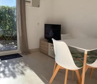 Saint-Vallier-de-Thiey Apartment | Maisonnette dans belle résidence