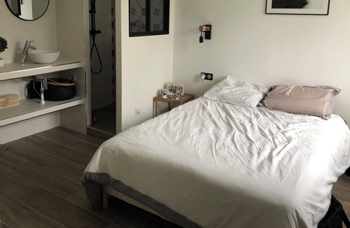 Saint-Lucien House | Maisonnette à la Campagne