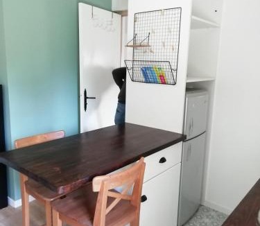 La Couyere House | Maisonnette à la campagne