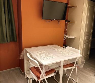 Nogent-l'Artaud Apartment | Maisonnette étape équestre