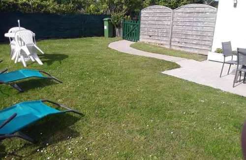 Erdeven House | Maisonnette 1Km from beaches and shops for 4 people. Pets welcome