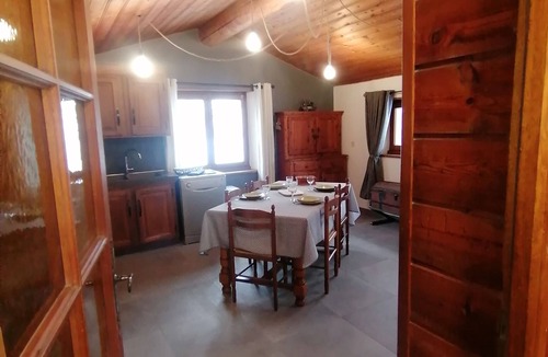 Saint-Veran Ski Chalet | Maisonnette 4/5 persons in Saint-Véran 2*.