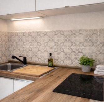 Saint-Montan Apartment | Maisonnette avec piscine - sud Ardèche