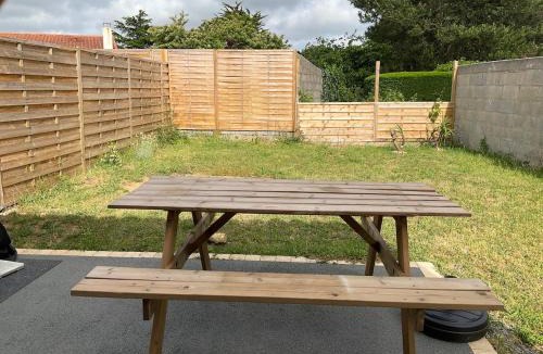 Sallertaine Apartment | Maisonnette climatisé avec terrasse et jardin