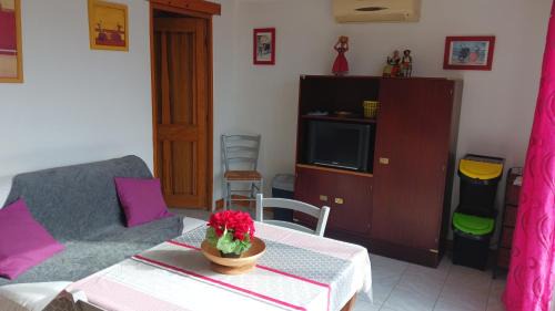 Sabran Apartment | Maisonnette climatisée avec jardin