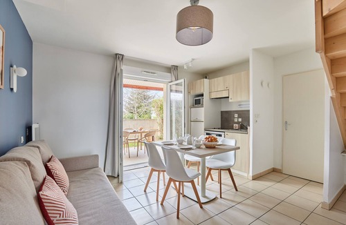 Aigues-Mortes Condo | Maisonnette Confortable | Terrace Privée + Parking