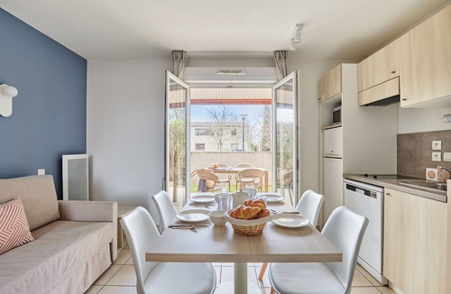 Aigues-Mortes Condo | Maisonnette Confortable | Terrace Privée + Parking