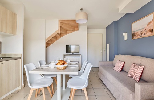 Aigues-Mortes Condo | Maisonnette Confortable | Terrace Privée + Parking