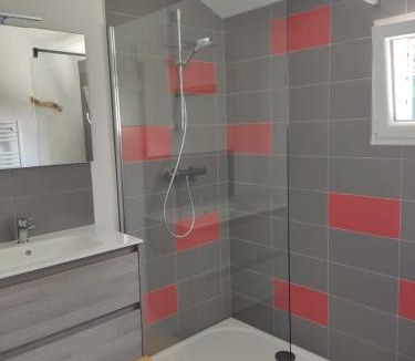 Dol-de-Bretagne Apartment | maisonnette cosy bien située