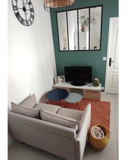 Mions Apartment | Maisonnette cosy et calme