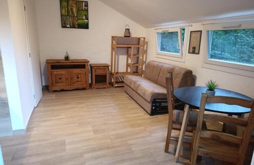 Anduze House | Maisonnette dans la forêt