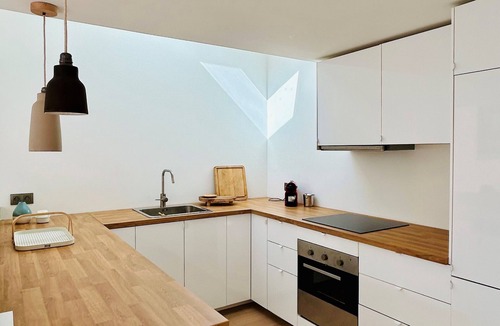 7th Arrondissement House | Maisonnette de 60m2 en Bord de mer