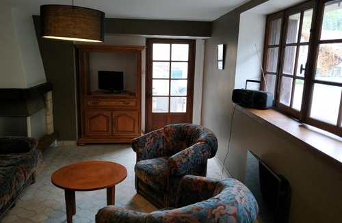 Civaux House | Maisonnette de la tour