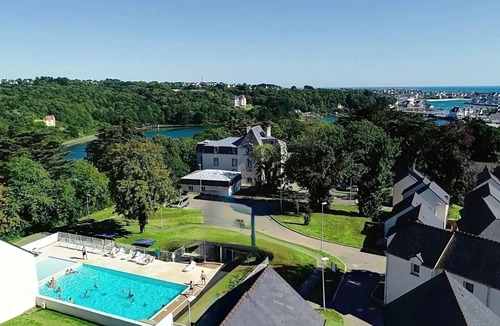 Audierne Condo | Maisonnette duplex à Audierne + piscines chauffées