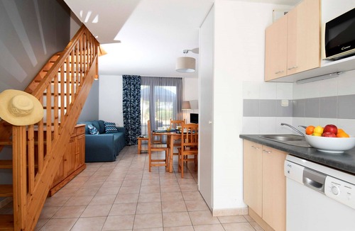 Aubais House | Maisonnette Duplex | Accès Mini-Golf + Piscine