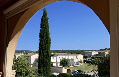 Salavas House | Maisonnette Duplex | Accès 2 Piscines
