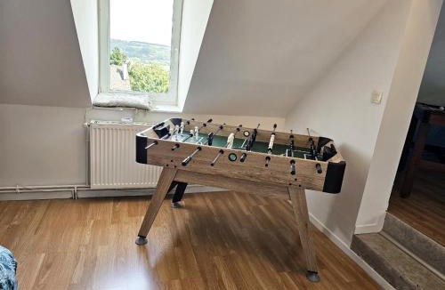 Outreau Apartment | Maisonnette en duplex avec Jardin-Babyfoot et Billard
