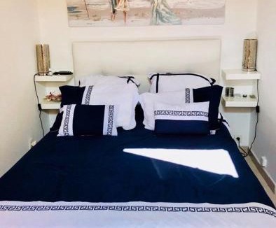 Les Arenes Apartment | Maisonnette Les Coraux residence prive avec piscine