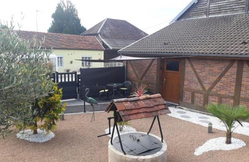 La Loge-aux-Chevres Apartment | Maisonnette L'Olivier