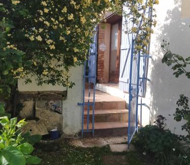 Moissac Apartment | MAISONNETTE LA ROSERAIE avec terrasse proche centre ville