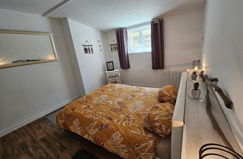 Landeronde House | Maisonnette Marine