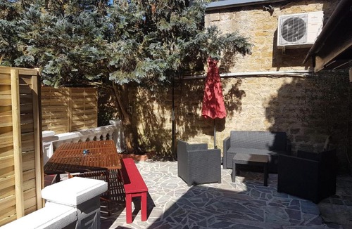 Sedan House | Maisonnette privatisée