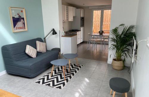 Esperance-Cottages Apartment | Maisonnette proche plage Saint-Malo