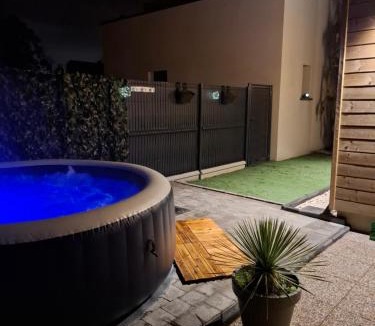 Amfreville House | Maisonnette Rétro Loc