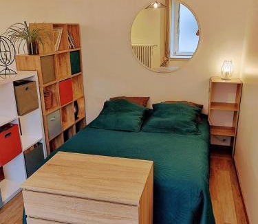 Saints-Geosmes Apartment | Maisonnette tout confort