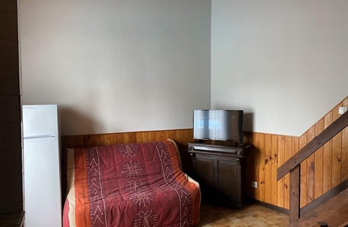 Durfort House | Maisonnette with shared pool at Lac de St Ferréol