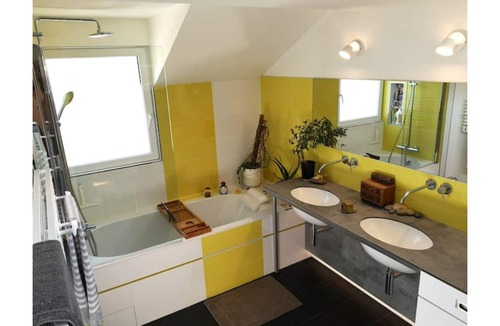 Maisons-Alfort House | Maisons-Alfort: the countryside near Paris