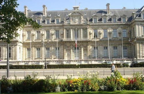 Secteur 2 Apartment | Majesté-Centre-Charmant