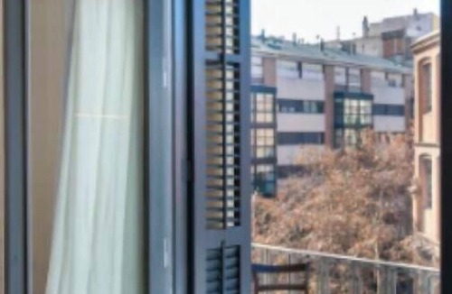 el Camp d'en Grassot i Gracia Nova Apartment | Majestic Apartment in the Heart of Eixample
