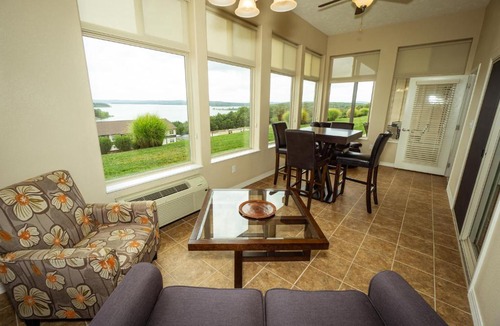 Table Rock Resort | Majestic at Table Rock