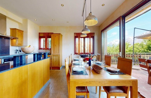 Saint-Pierre-de-Clages Ski Chalet | Majestic chalet with indoor pool