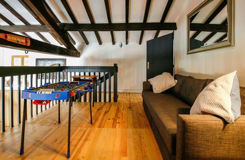 Aubeterre-sur-Dronne House | Majestic holiday home in Aubeterre-sur-Dronne with garden