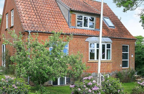 Roslev House | Majestic Holiday Home in Jutland with Garden