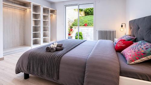 Villenoy House | Majestic House - Disney - Paris - Bord du canal