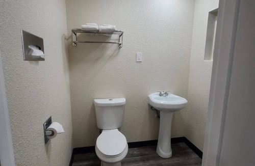 Klamath Falls Hotel | Majestic Inn And Suites