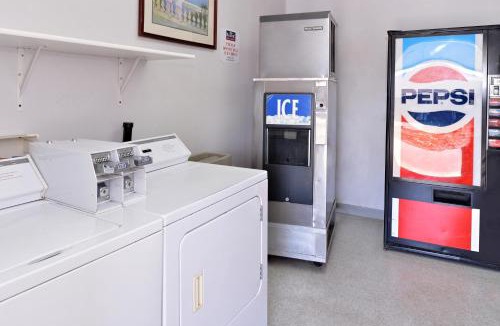 Klamath Falls Hotel | Majestic Inn & Suites