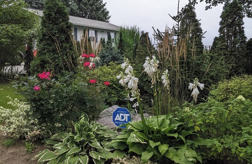 Leamington Cottage | Majestic Lake Erie Views - Serene Waterfront Cottage Getaway