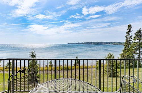 Two Harbors Apartment | Majestic Lake Views | 2BR w/King Suite | Pools