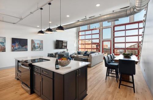 Downtown Nashville Apartment | Majestic Lofts of Nashville