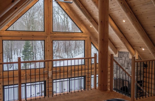 Saint-Philemon House | Majestic log cabin - Spa | Le Taureau