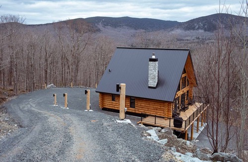 Saint-Philemon House | Majestic log cabin - Spa | Le Taureau