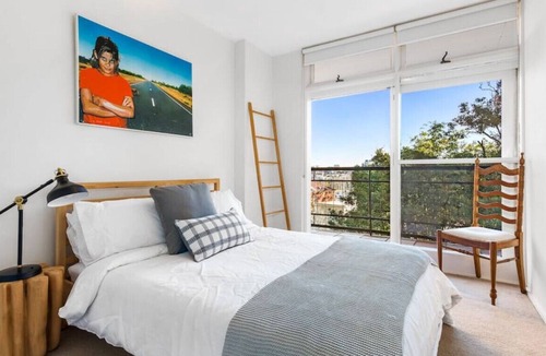 Darling Point Apartment | Majestic, Luxury executive apartment - Long term