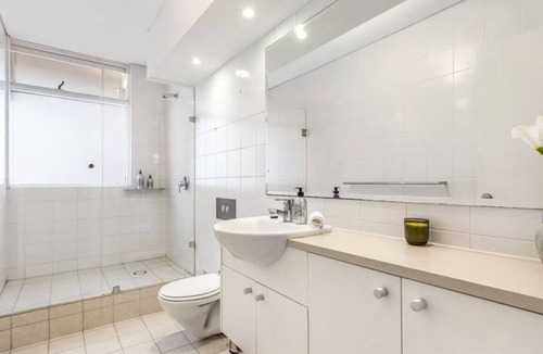 Darling Point Apartment | Majestic, Luxury executive apartment - Long term